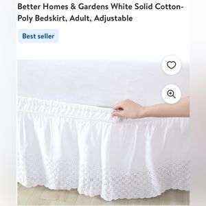•Better Homes and Gardens Bed Skirt•